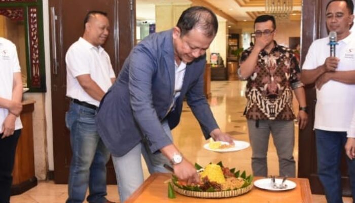 Potong Tumpeng, Puncak Acara HUT ke-34 Sahid Hotel Surabaya