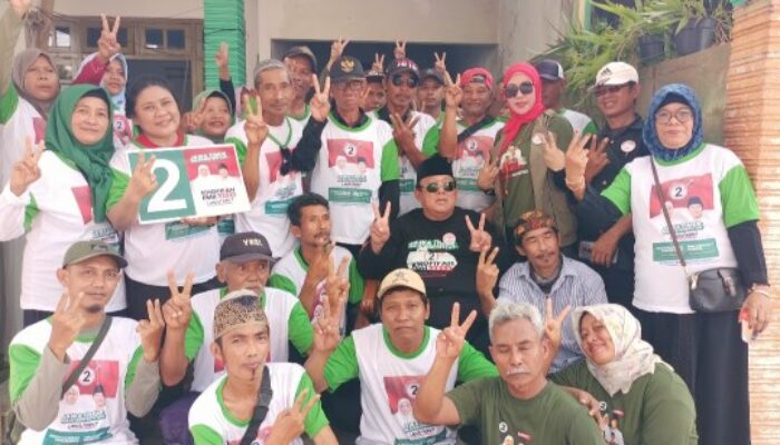 Bakti Sosial dan Deklarasi, Relawan Lamongan Siap Menangkan Khofifah-Emil