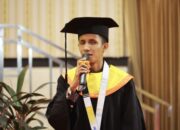 Mahasiswa Tunanetra Pertama UNAIR raih Gelar S2 Kebijakan Publik
