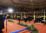 UNAIR Luluskan Ratusan Wisudawan Hebat, Rektor Pesankan Nilai HEBAT