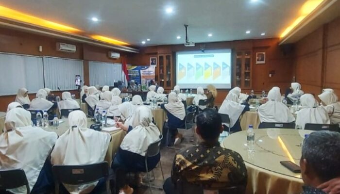 Mahasiswi Gontor Putri Kunjungi BKKBN Jatim, Pelajari Kehumasan dan Kesehatan Reproduksi