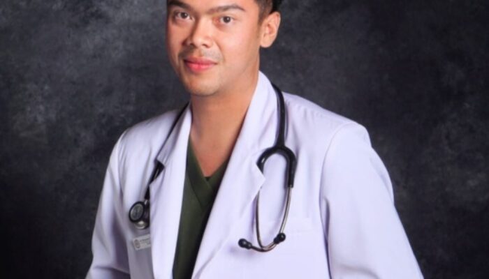 Perjuangan Tak Kenal Lelah Dandy Jadi Dokter