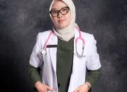 Kisah Anin, Nakes Pertama di Keluarga