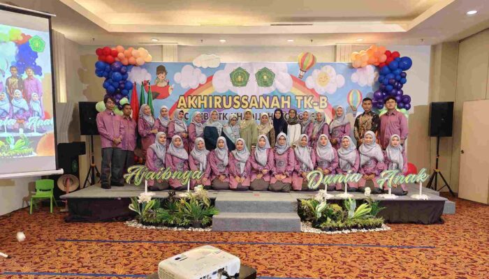 Pelepasan TK Khadijah Wonorejo, Cetak Generasi Hebat Sejak Dini