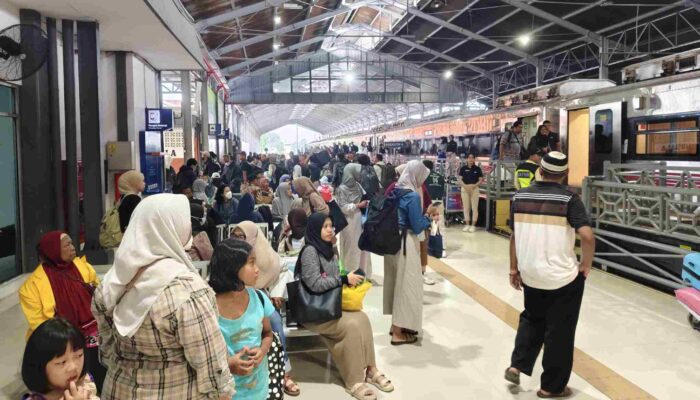 Daop 8 Surabaya Layani Ratusan Ribu Penumpang Selama Libur Panjang