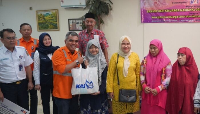 Program Sosial KAI Daop 8 Salurkan Bantuan dan Sosialisasi Hak Disabilitas