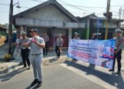 Aksi Simpatik Jasa Raharja dan Satlantas Polres Blitar Ajak Pengendara Tertib Berlalu Lintas