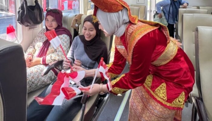 Rayakan HUT ke-80 RI, KAI Gelar Upacara dan Lomba di Kereta Api