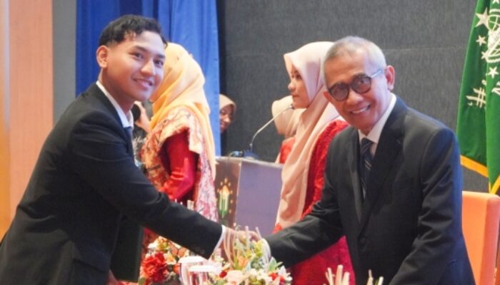 Quddus Salam, Dokter Pertama Keluarga, Pelopor Poskestren di Bangkalan