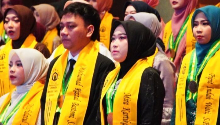 Yudisium dan Sumpah Profesi PPG Unusa: Guru Dituntut Adaptif di Era Digital