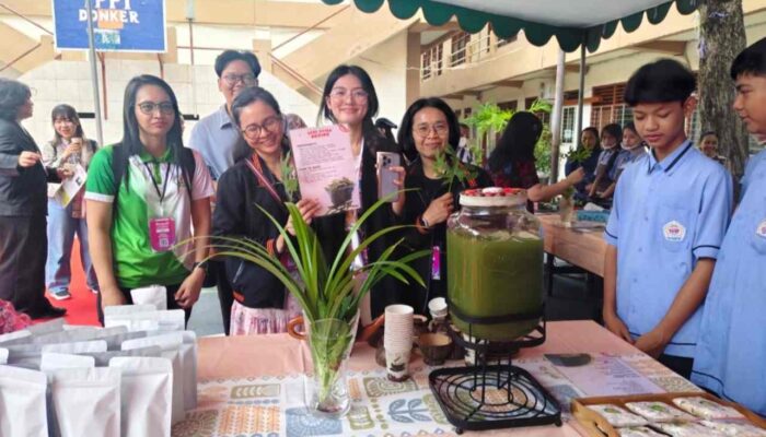 Batik Gedi dan SDGs: Cara SMP YPPI-1 Surabaya Kenalkan Ekologi ke Mahasiswa Dunia