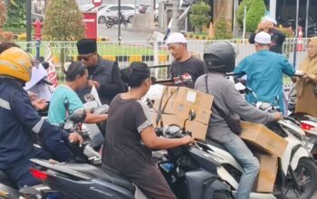 PT MNJ dan Majelis Ar-Rohimin Perluas Distribusi Takjil hingga Gresik