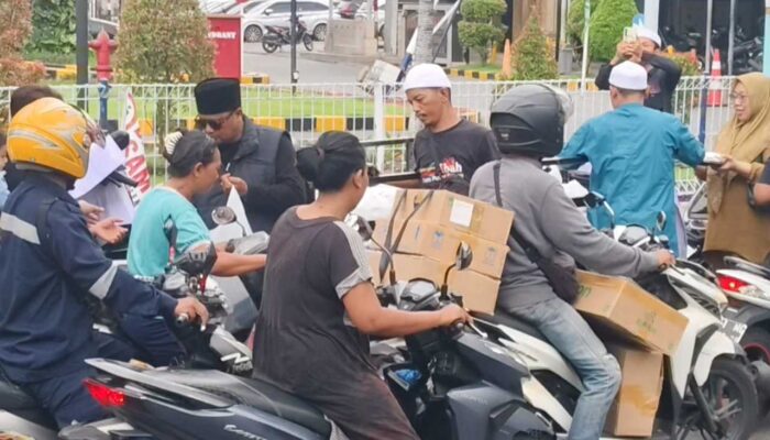 PT MNJ dan Majelis Ar-Rohimin Perluas Distribusi Takjil hingga Gresik