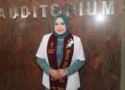 Via Dwi Alfiana, Anak Bidan dari Lombok yang Memilih Pulang Mengabdi