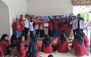 UT Surabaya Perkuat Literasi Perempuan Bangkalan Lewat Program Aksara Berdaya Berbasis Budaya Madura