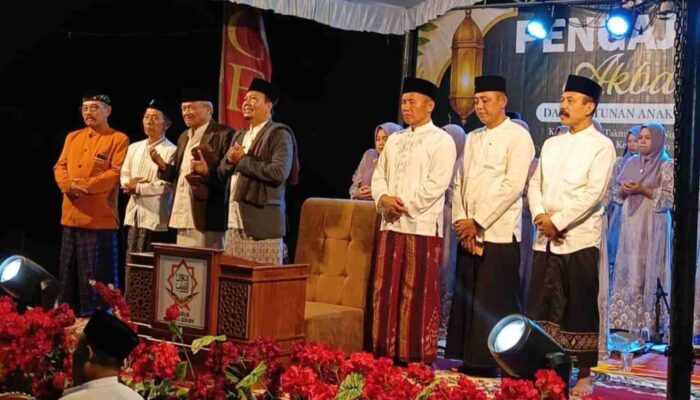Pengajian di Tulungagung, Gus Saladin dan Plt Bupati Serukan Penguatan Nilai Keislaman