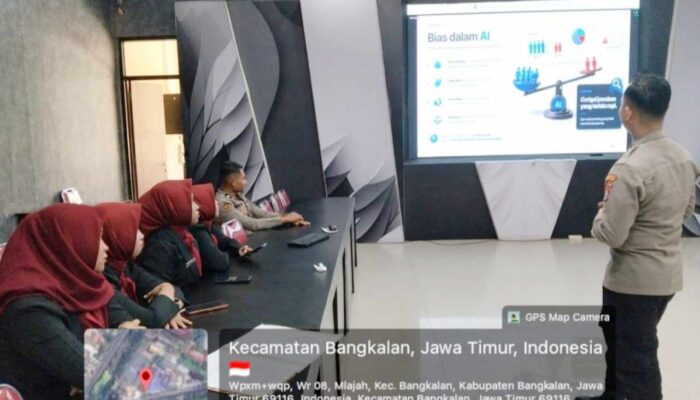AI Masuk Ruang Kelas, Polres Bangkalan Bekali Pelajar SMKN 3 dengan Literasi Digital