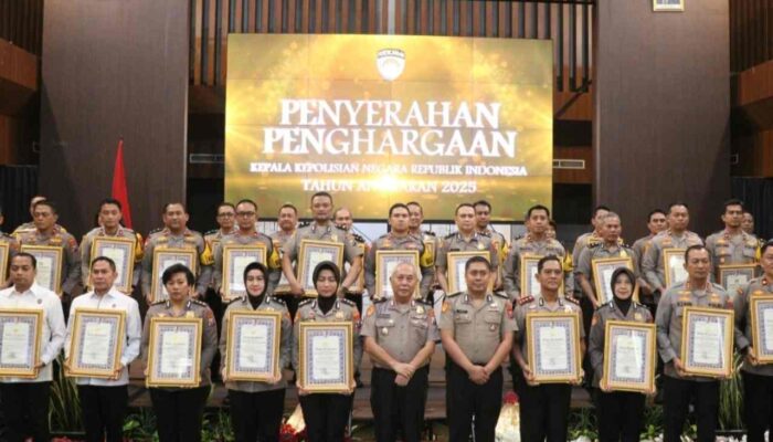 Polres Bojonegoro Raih Penghargaan Pelayanan Prima Kategori A