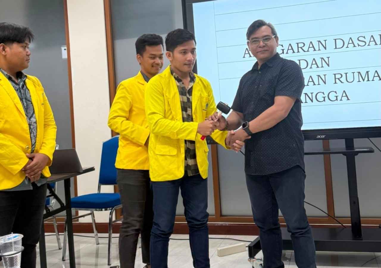 UT Surabaya