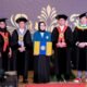 Lulus Cumlaude 2 Tahun 10 Bulan, Bu Nyai Lelly Sandang Gelar Doktor Pertama Hukum dan Pembangunan UNAIR