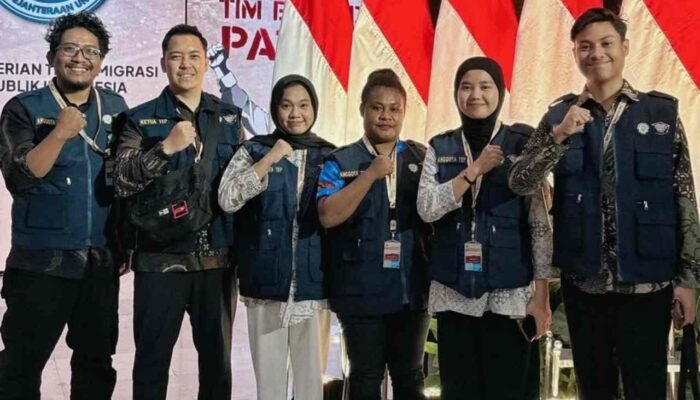 Tim Ekspedisi Patriot UNAIR Latih Peternak Sapi di Manokwari