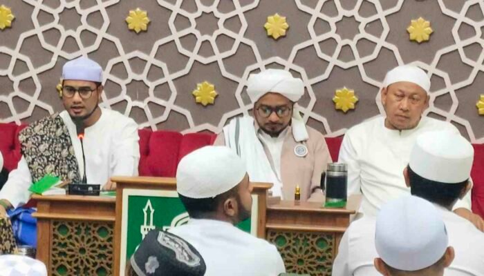 Kajian Majelis Ar-Rohimin Surabaya: Habib Musthofa Ingatkan Bahaya Lisan