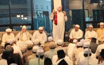 Peringatan Maulid Majelis Ar-Rohimin Surabaya, Habib Jindan Sampaikan Pesan Keteladanan Nabi Muhammad SAW