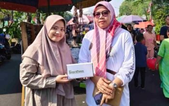 Kulit Buah Jadi Eco-Enzyme, Mahasiswa Unusa Hadirkan Inovasi Pembersih Sepatu Tanpa Air
