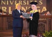 Unair Wisuda