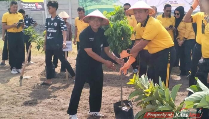 Dukung Green Policing, Polres Kediri Hijaukan Lingkungan Pesantren